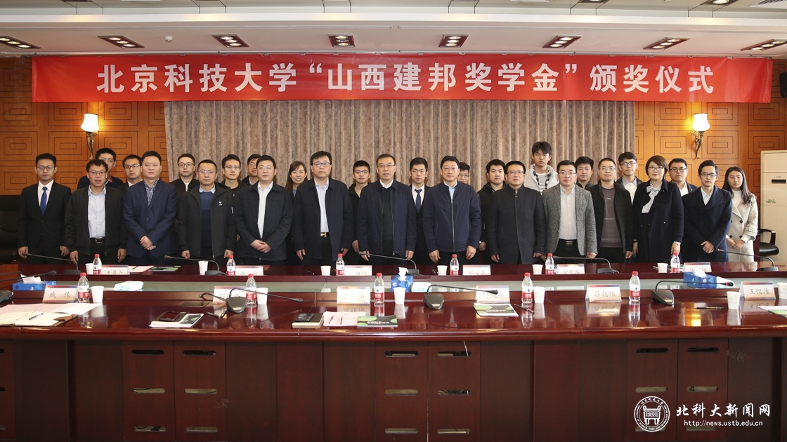 95200bac38eac145c57adb5cba35ab12.jpg AB5I5725副.jpg